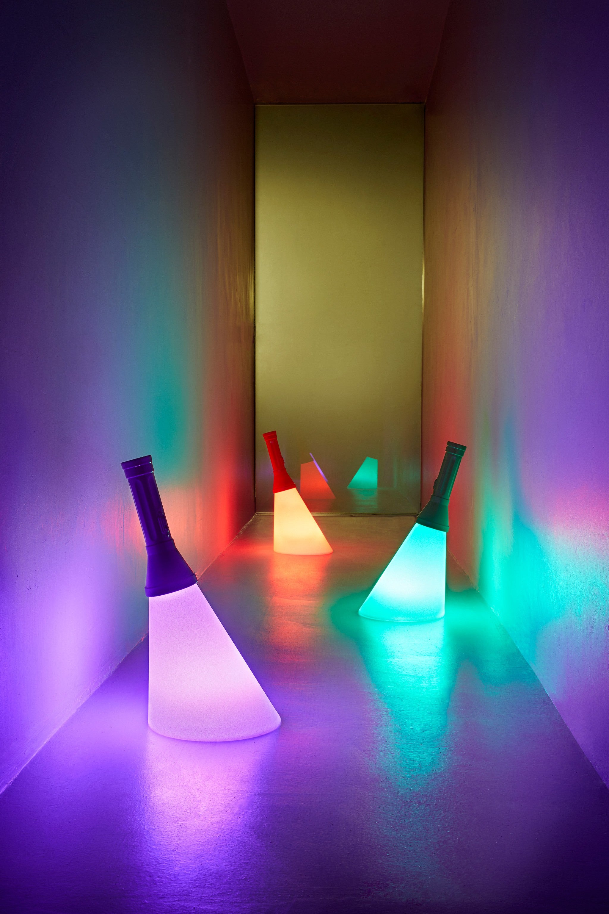 Flash Lamp with Rechargeable Led Qeeboo
