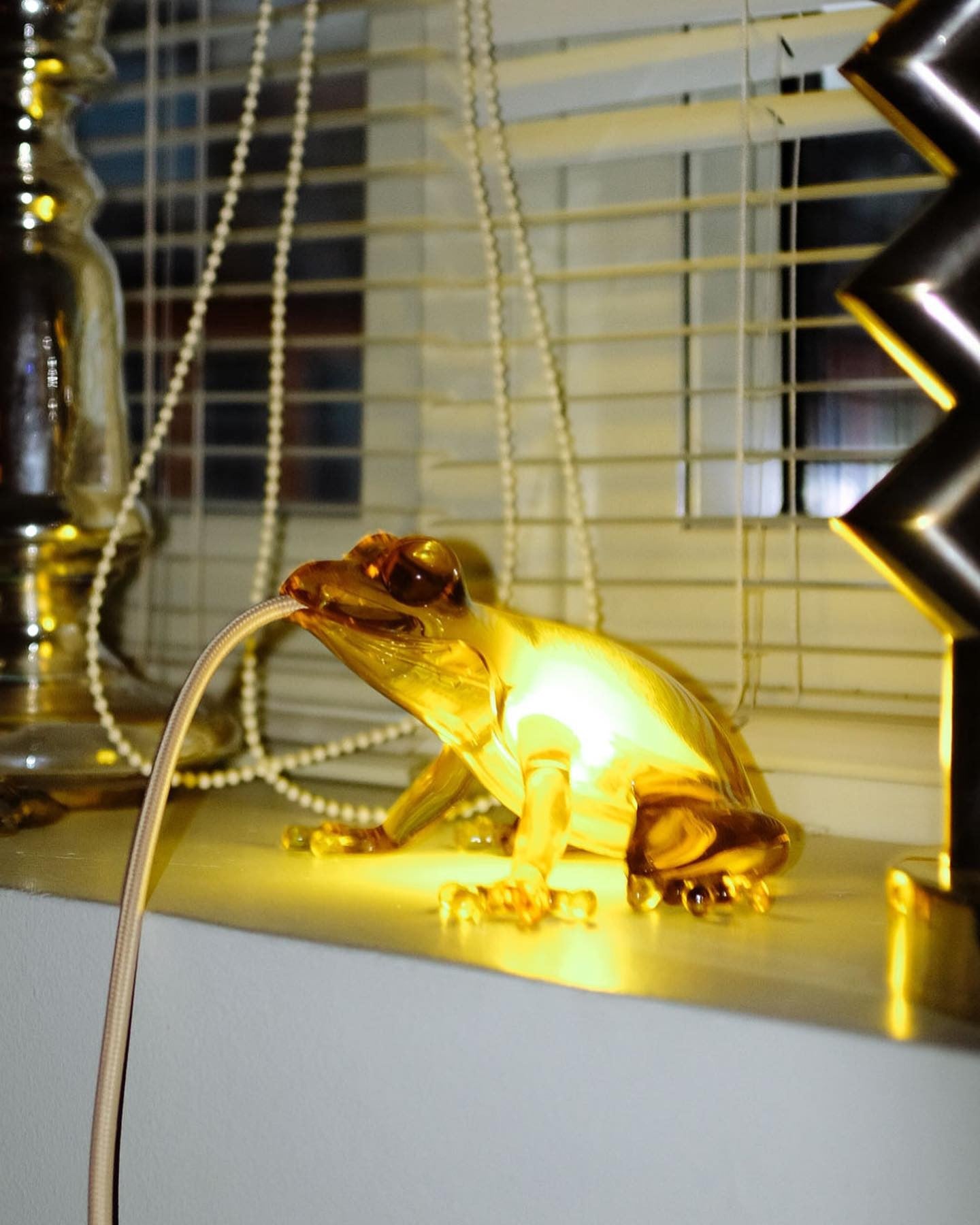 Hungry Frog Lamp Qeeboo
