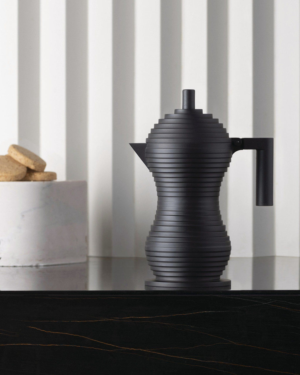 Pulcina Caffettiera Nero - 6 Tazze Alessi