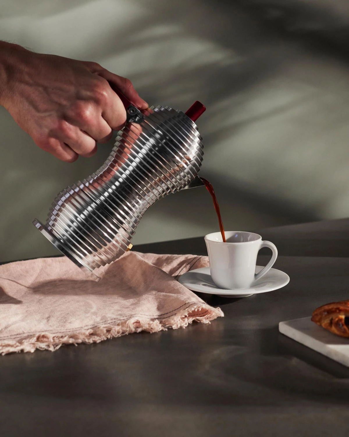 Pulcina Caffettiera Fm - 6 Tazze Alessi