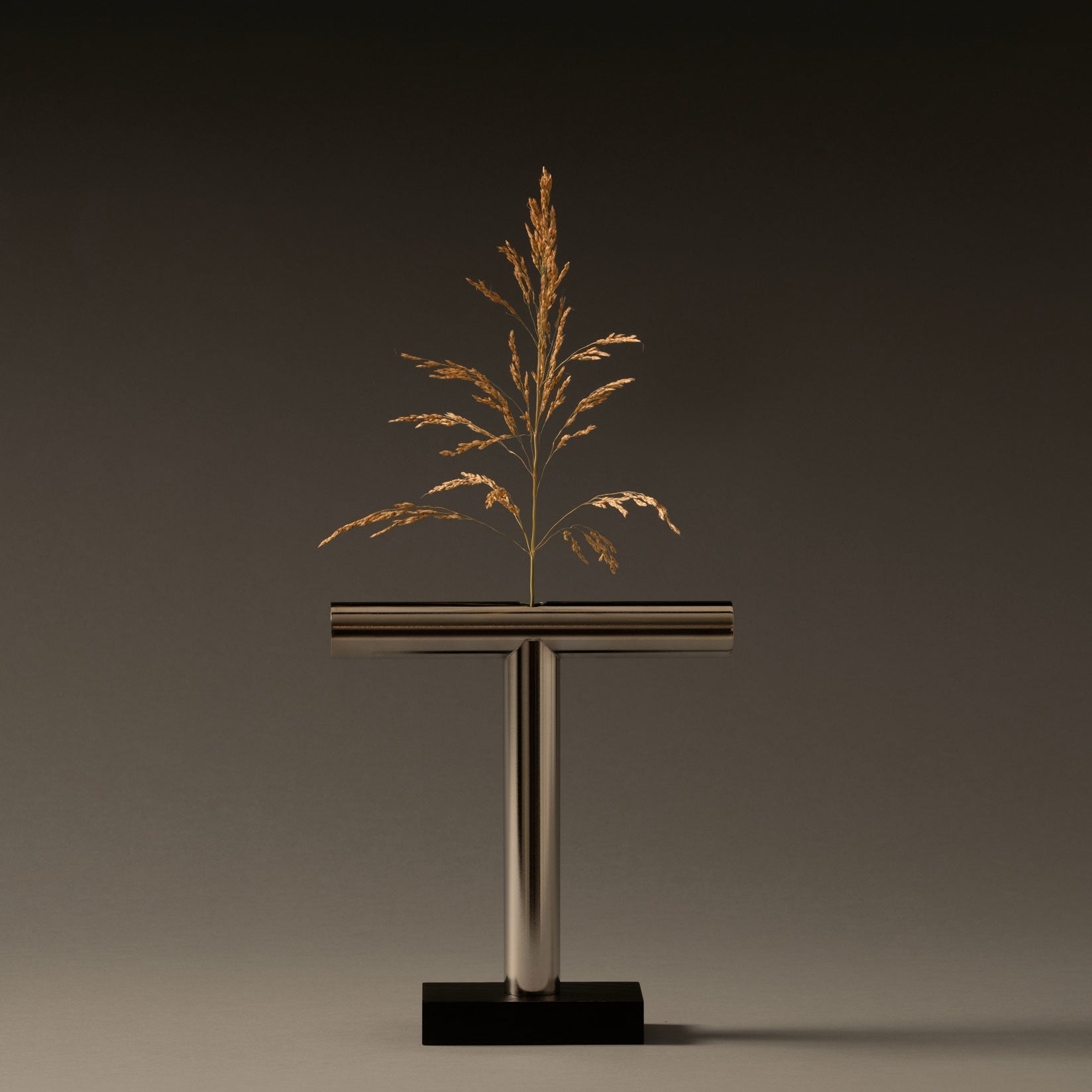 Vaso per fiori Tronchetto base in legno. Alessi