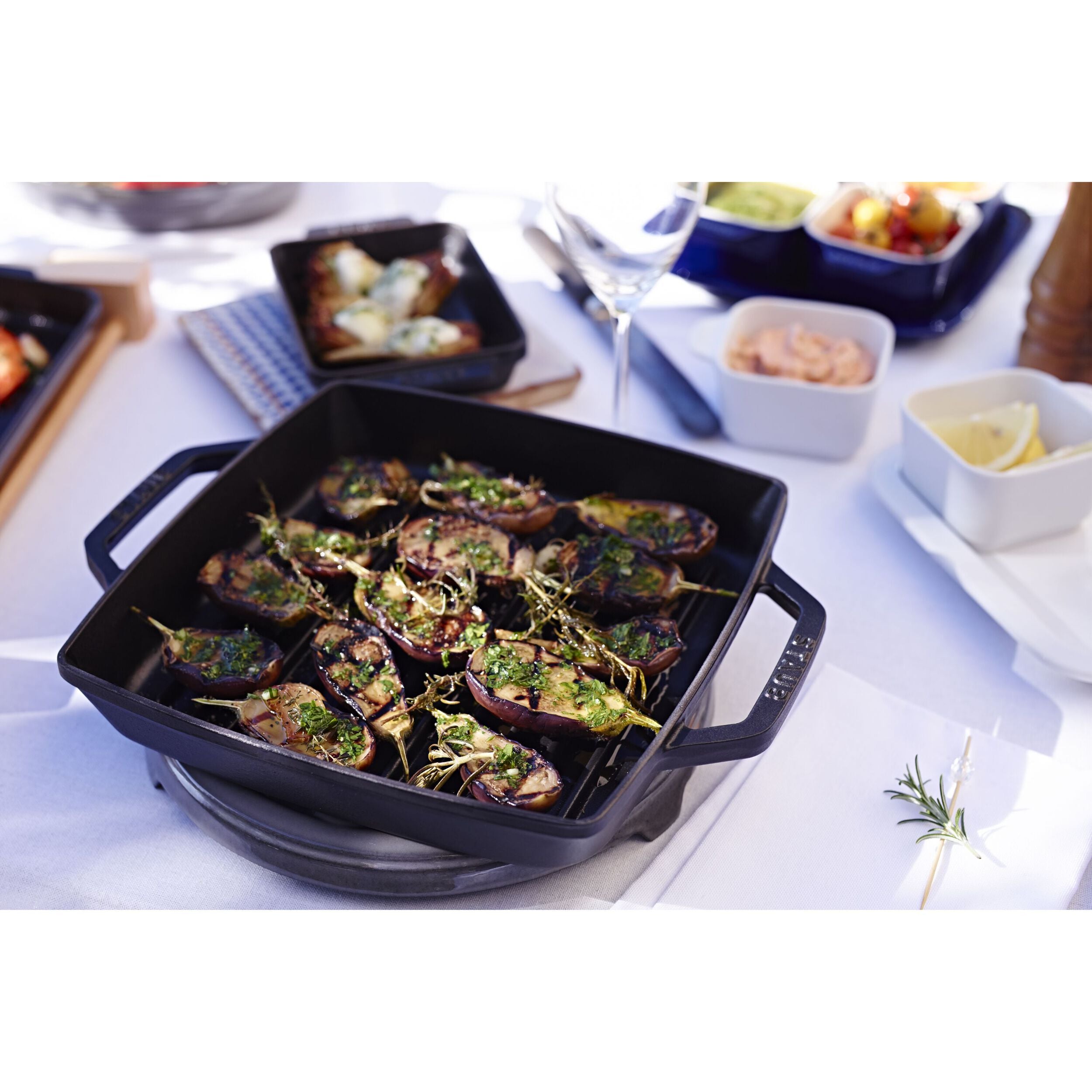 Square cast iron grill Staub
