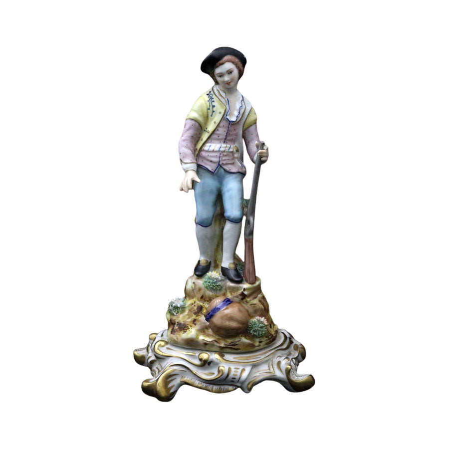 Statua cacciatore 22,5cm Capodimonte