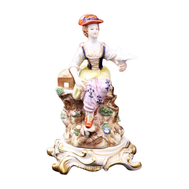 Statua damina 19,5cm Capodimonte