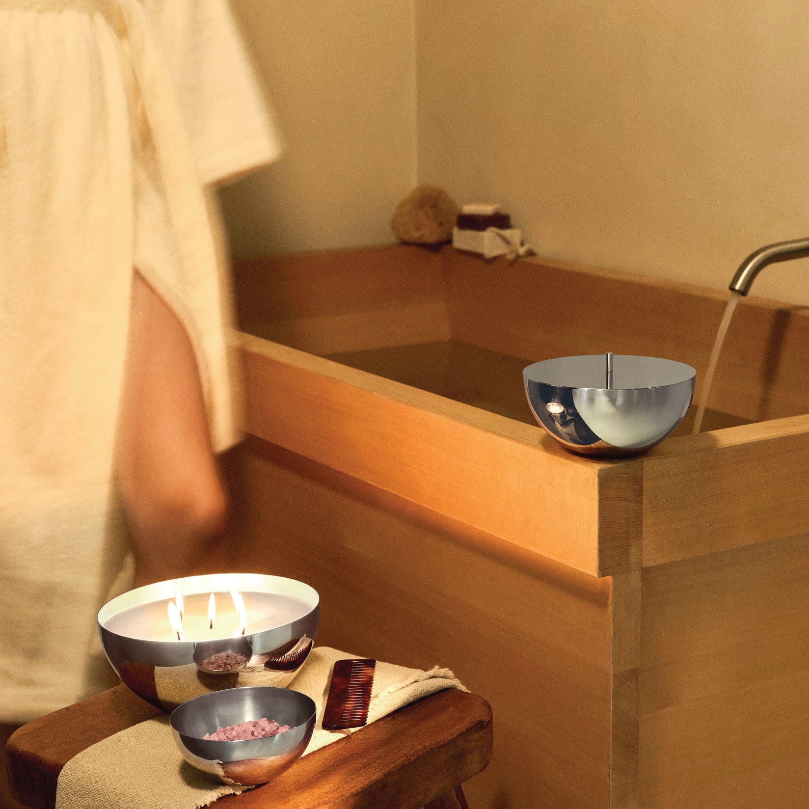 Ciotola Portacandela con Candela Rocc Amethyst Small Alessi