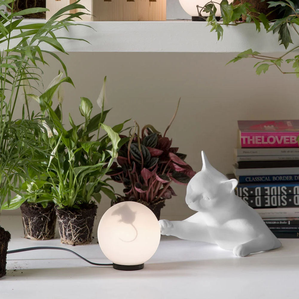 MAOO da tavolo bianca + sfera Karman