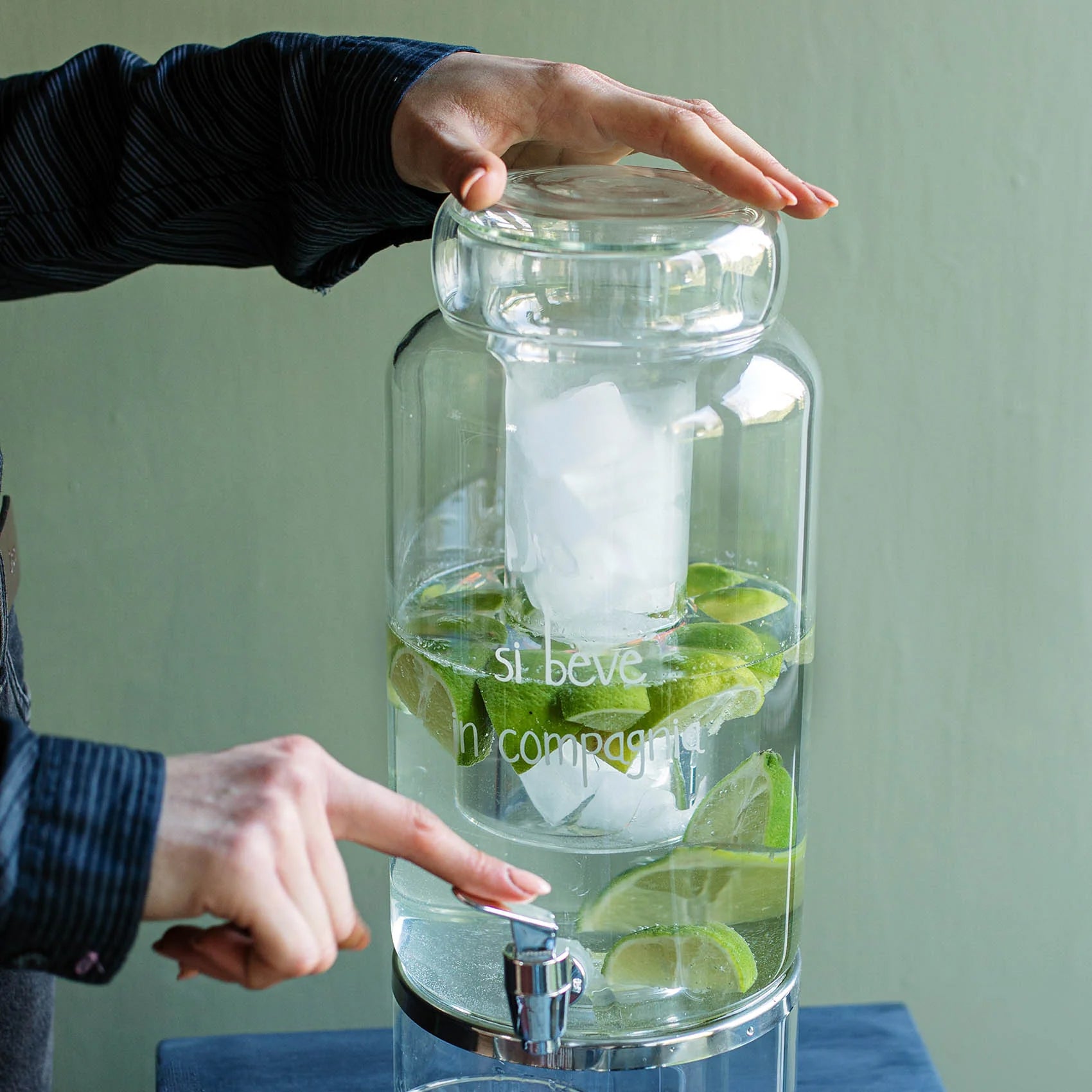 Distributore Bevande  Si Beve In Compagnia Simple Day