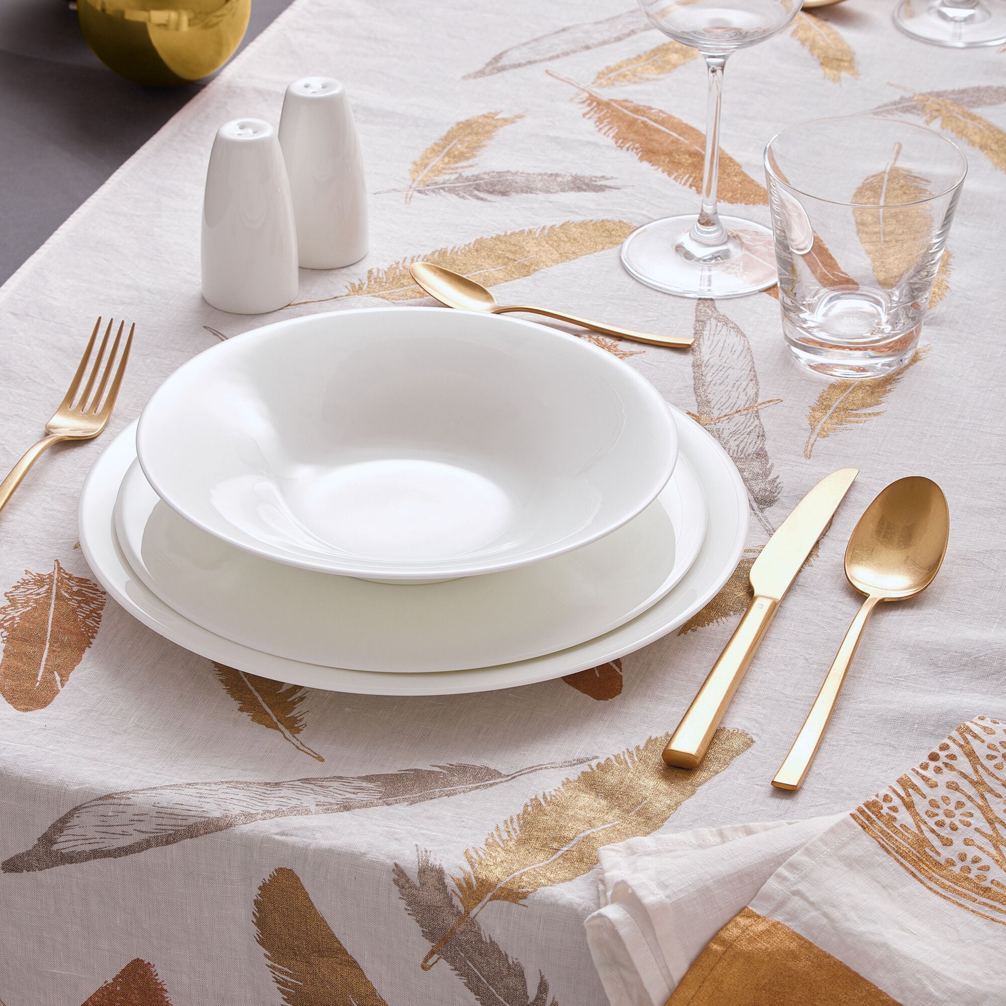 Set 18 Pezzi Neve Bone China Sambonet