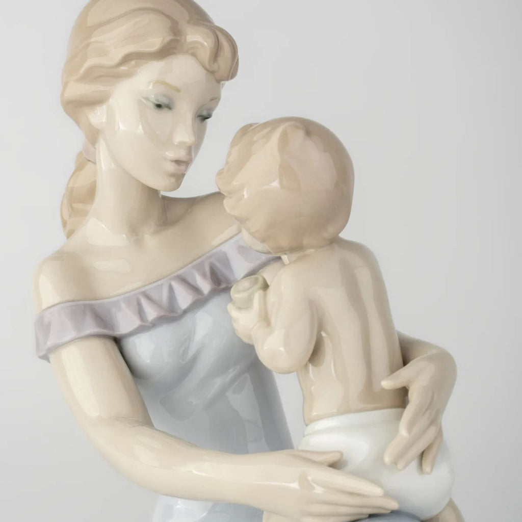 Figurina Madre Uno per te e uno per me Lladro'