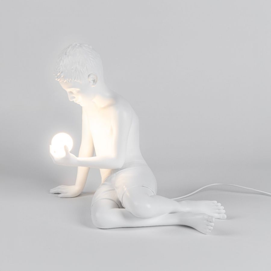 Scultura In Resina Con Luce Led Inner Glow_S Boy